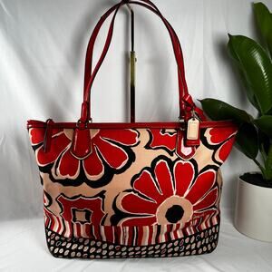 COACH Poppy Flower Tote Hand Bag Desert Sky Red Patent Leather Canvas 25123